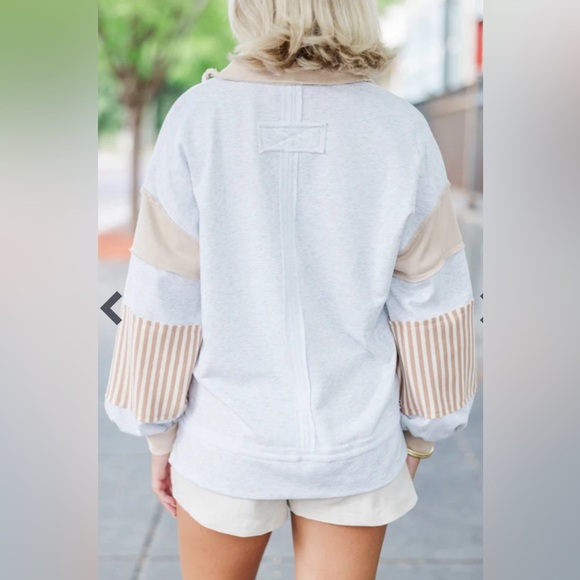 Entro Notched Collar Sweatshirt Colorblock Pull Over with Stripes small - Picture 4 of 10